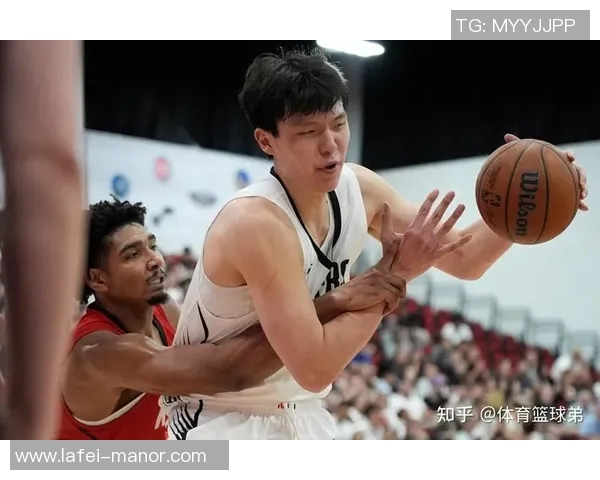 杨瀚森在波特兰开拓者队遇冷？中美篮球文化差异下的球迷评价反差